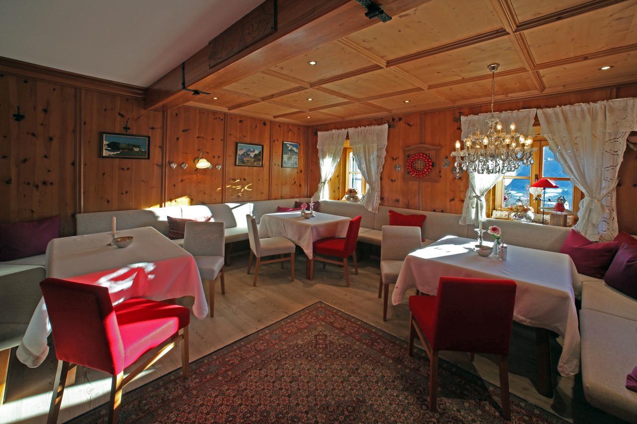Hotel Landgut Thalerhof Telfes im Stubai Esterno foto
